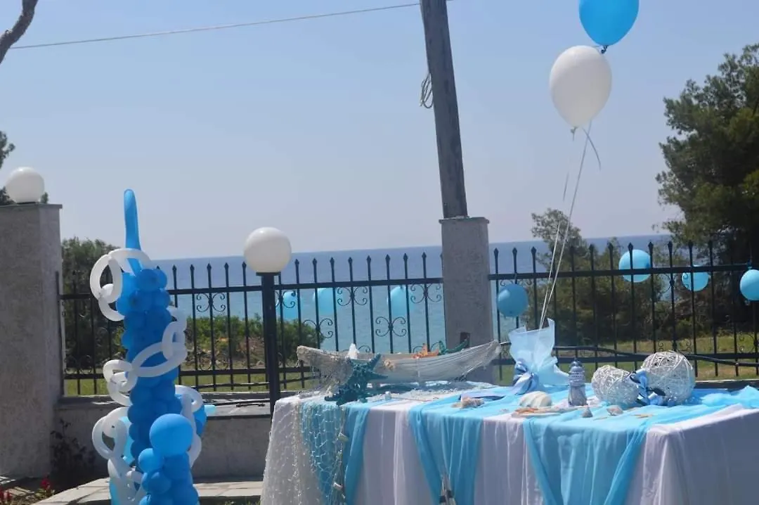 Delfino Hotel Mola Kalyva